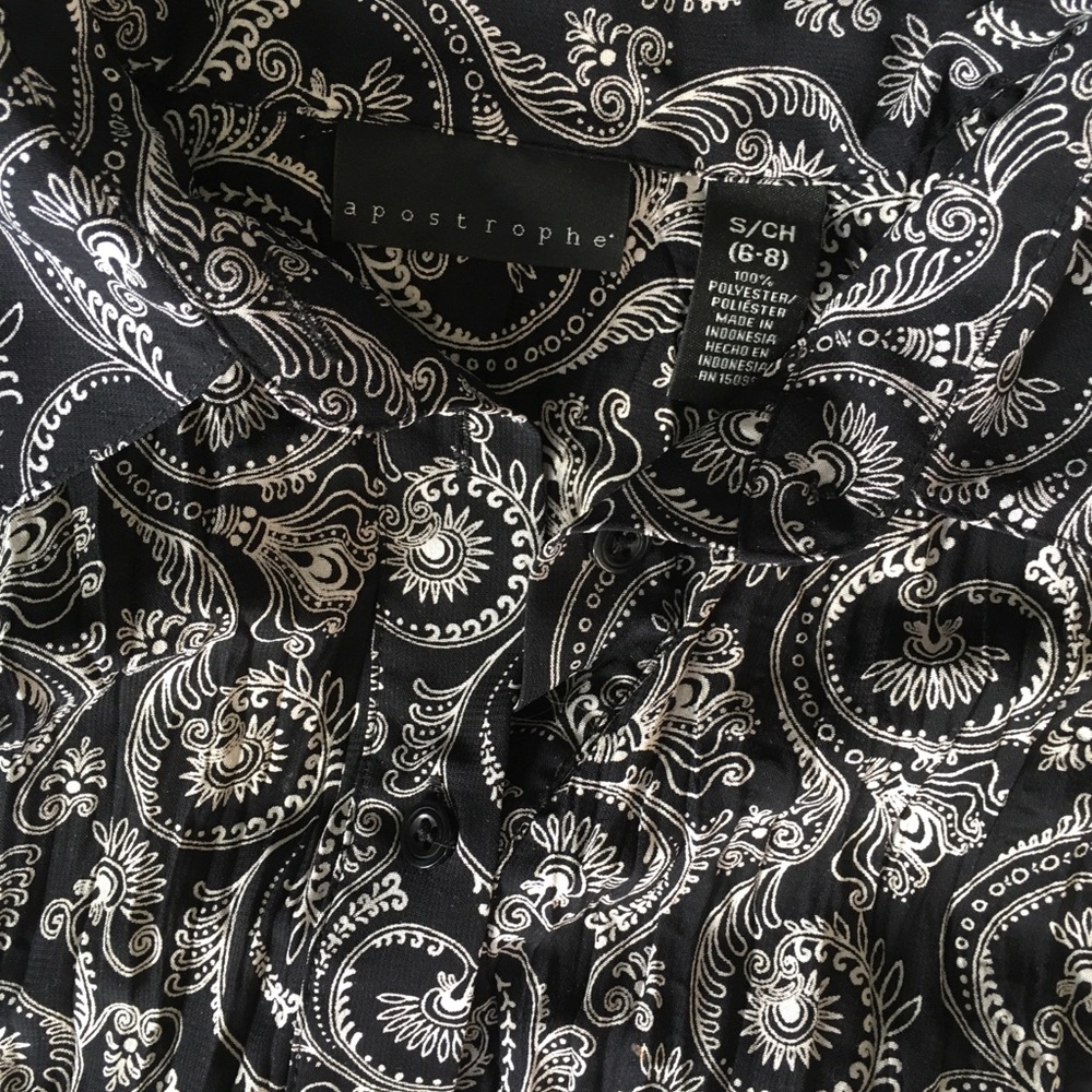 Black Floral Pattern Button Up Blouse - image 3